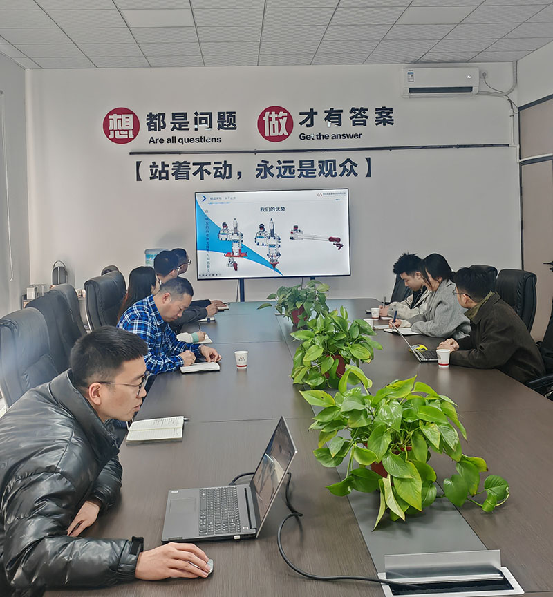 西安交通大學(xué)張志芬老師一行蒞臨西安國(guó)盛激光參觀(guān)..